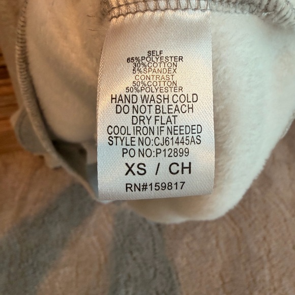 Altar'd State Oversized Grey NYC Graphic Hoodie (Size XS) - Picture 11 of 12